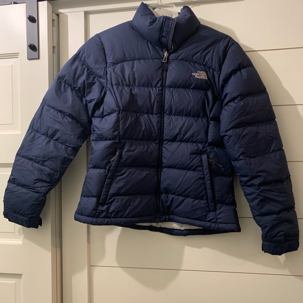 NWOT, NORTH FACE, Women’s Puffy Coat, Navy Blue, Size Medium